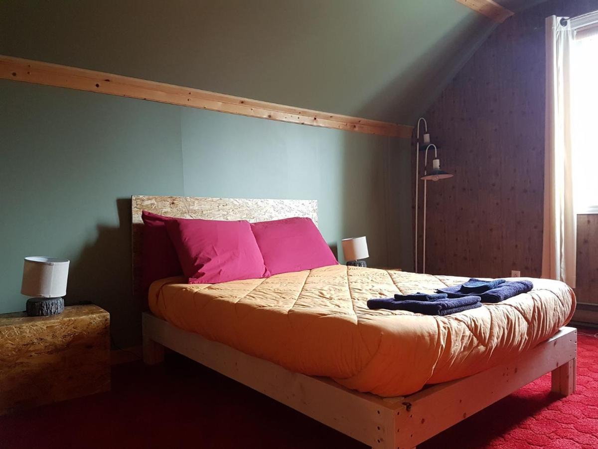 Sainte Anne-des-Chênes Chill Shack - Auberge Jeunesse מראה חיצוני תמונה